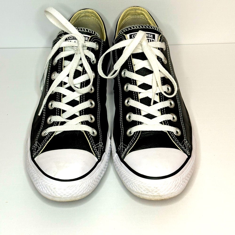Converse Chuck Taylor’s 10.5 black